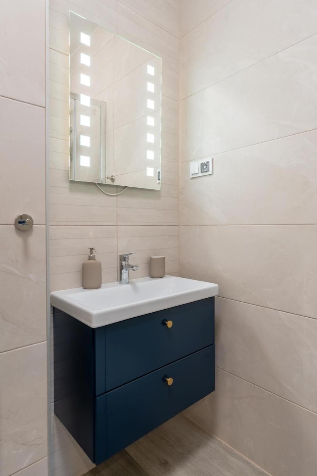 Apartament Smile - Z Prywatnym Monitorowanym Parkingiem By Spaceapart เยเลเนียกูรา ภายนอก รูปภาพ