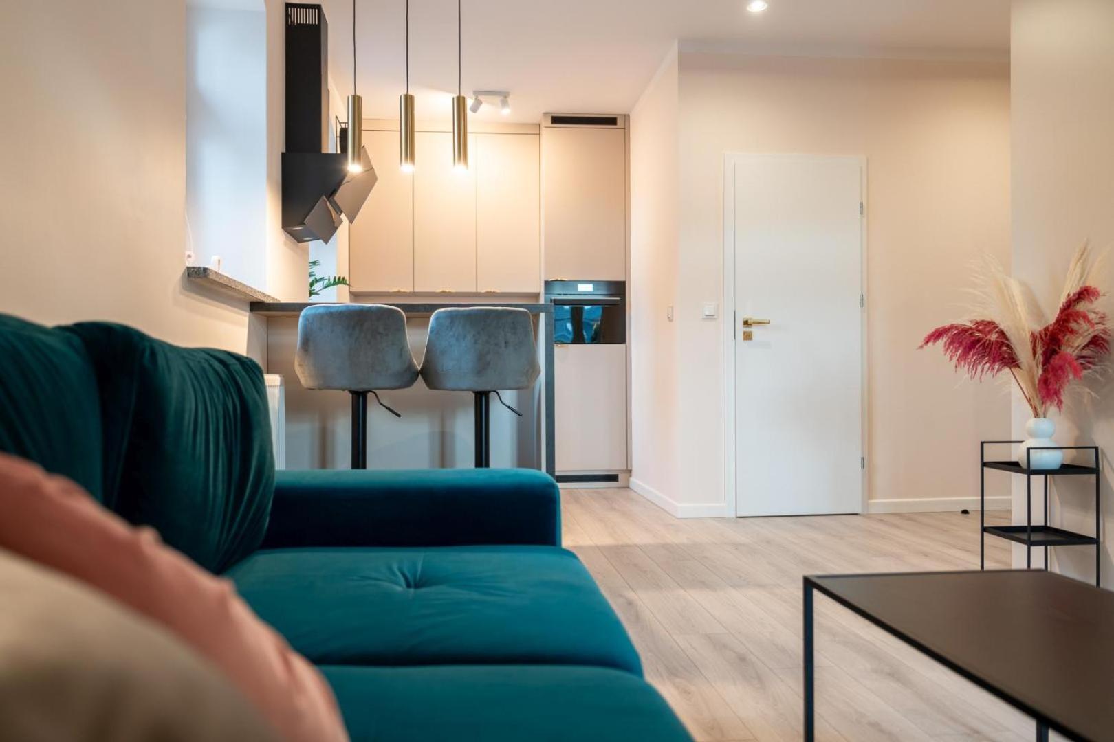 Apartament Smile - Z Prywatnym Monitorowanym Parkingiem By Spaceapart เยเลเนียกูรา ภายนอก รูปภาพ